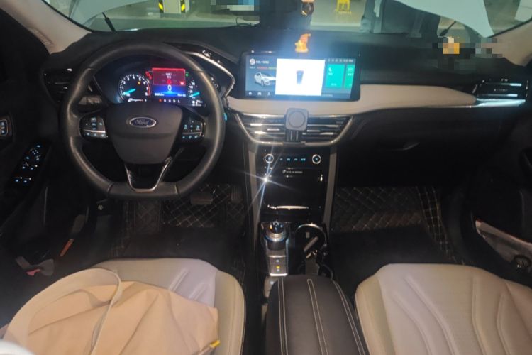 Used Ford Escape 2020 EcoBoost 245 Four-Wheel Drive Titanium Edition Center Console