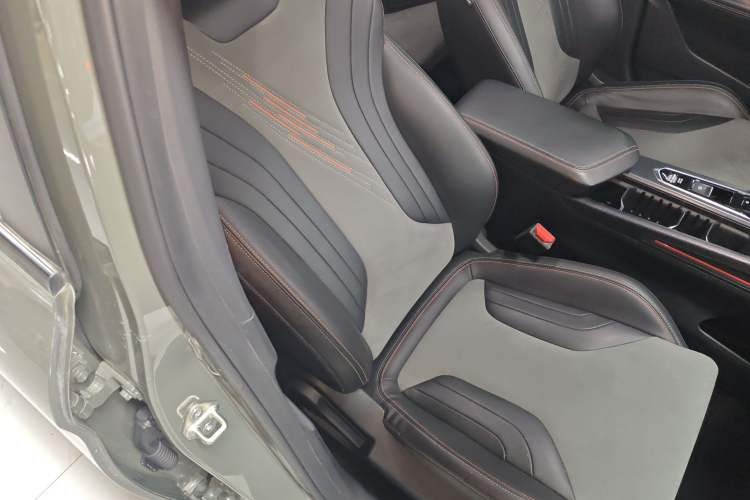 Used Geely Auto Binray 2022 Binrui COOL 1.5T DCT Electric Edition Right Front Seat