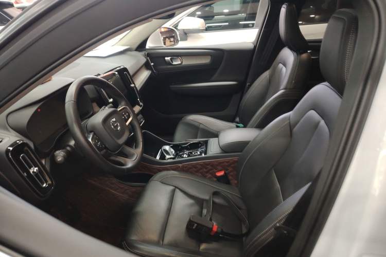 Used Volvo XC40 2021 T4 Four-Wheel Drive Smart Luxury Edition
