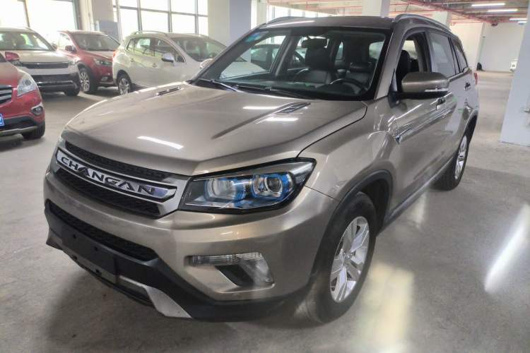 Used CHANGAN CS75 2014 2.0L Manual Luxury Version China V Standard