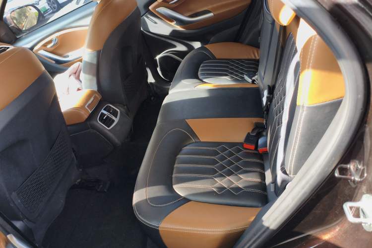 Used Soueast DX7 2018 1.5T Automatic Luxury Model
