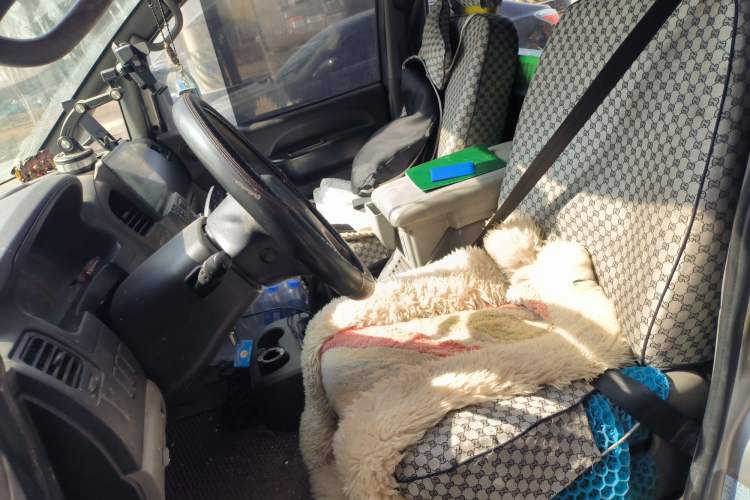 Used FORTHING Lingzhi 2013 M5 Q7 2.0L 7-Seater Long-Wheelbase Comfort Model