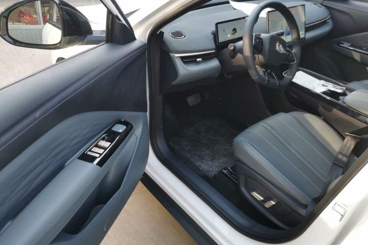 Used ARCFOX T1 2025 Model 425 PRO