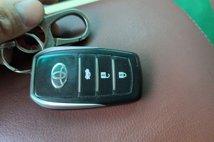 Used Toyota Prado 2014 2.7L Automatic Luxury Edition