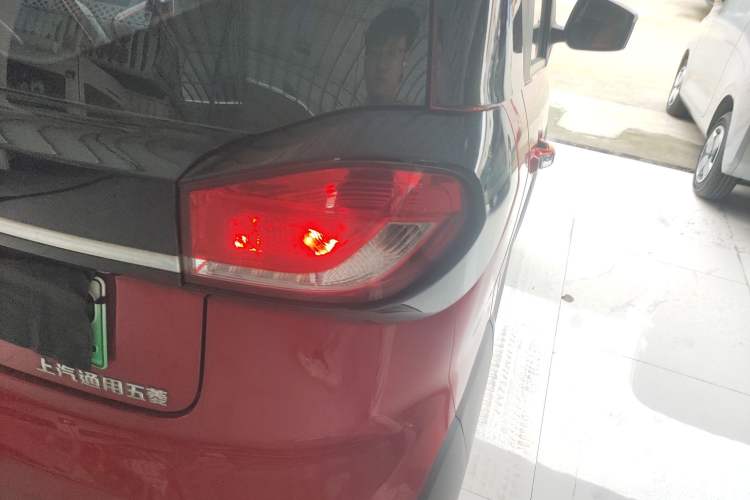 Used Baojun E100 2020 305KM Smart Drive Version Exterior 3