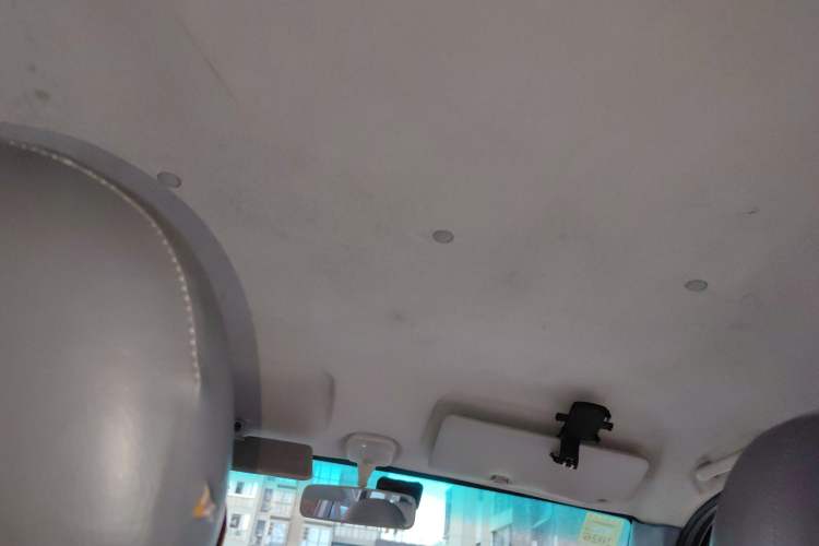 Used Jinbei Starfish A9 2011 1.0L Standard Edition
