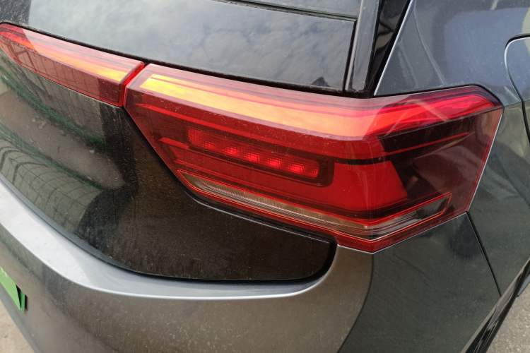 Used Volkswagen ID.3 2024 Outstanding Edition Exterior 3