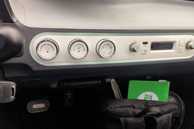 Used Wuling Hongguang MINIEV 2021 Macaron Fashion Model Lithium Iron Phosphate