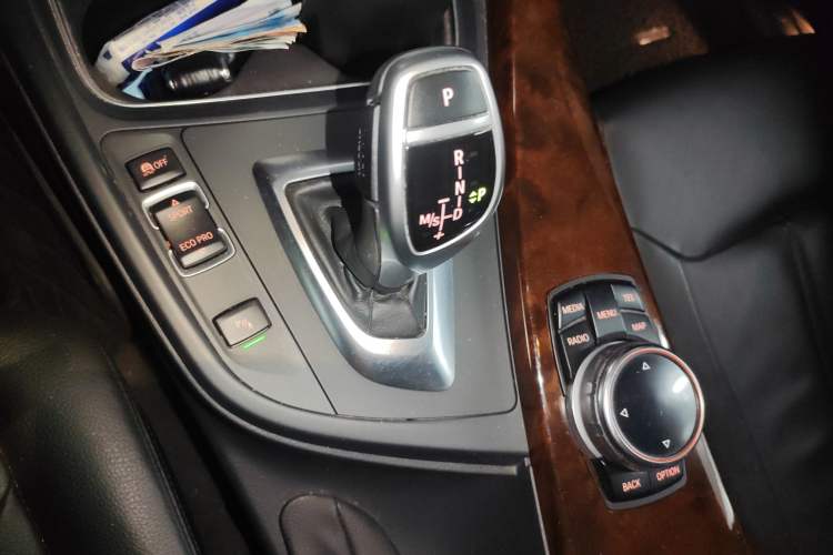 Used BMW 3 Series 2014 320Li Luxury Design Package