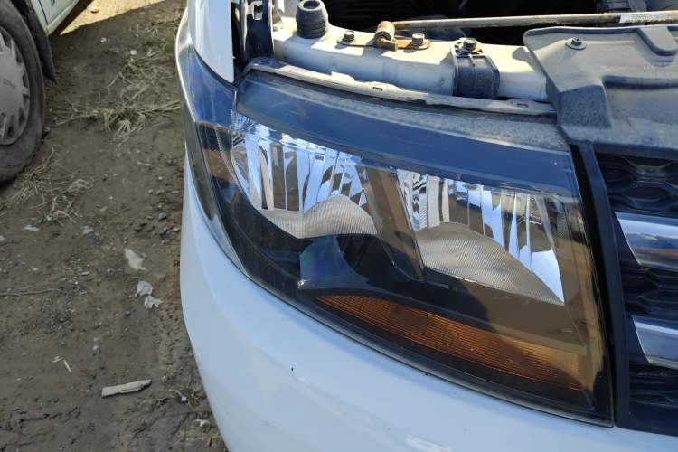 Used JAC Refine M3 2016 IKEA Edition 1.6L Luxury Model