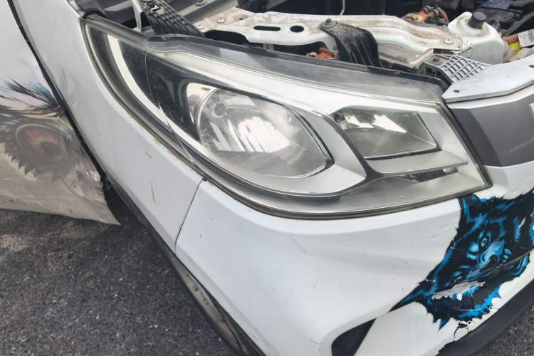 Used SAIC MAXUS EV30 2022 Pure Electric Smart Logistics Expert with Short Wheelbase Guoxuan