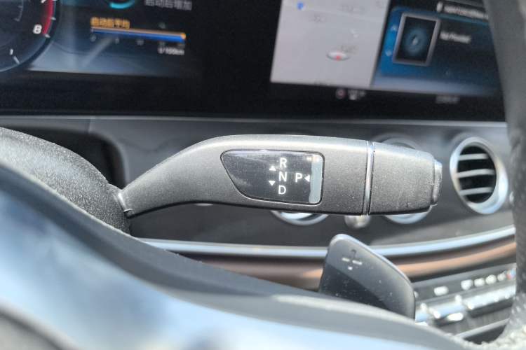 Used Mercedes-Benz E-Class 2020 Restyled E 300 L Sporty and Stylish Edition
