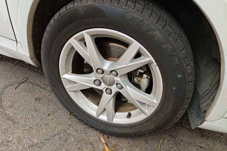 Used Audi Q3 2017 30 TFSI Fashion Model
