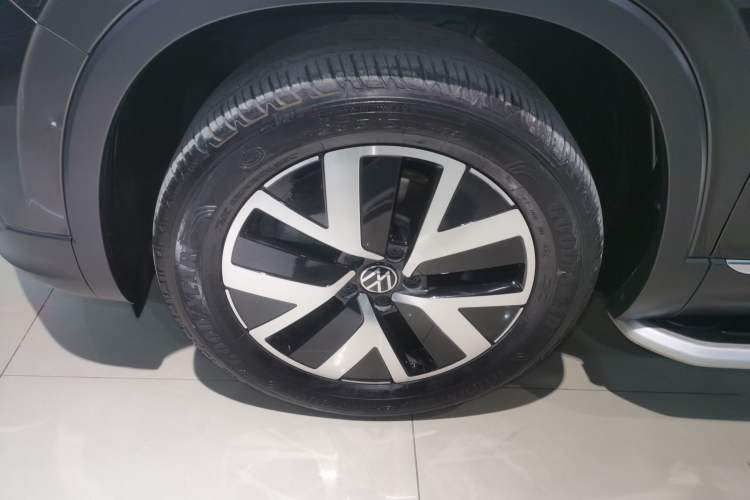 Used Volkswagen Tayron 2024 330TSI Two-Wheel Drive Luxury Plus Advanced Version
