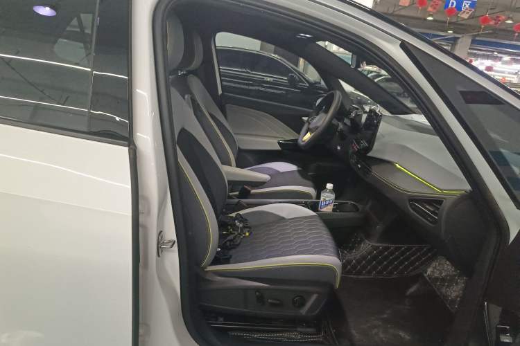 Used Volkswagen ID.3 2024 Intelligent Edition Right Front Seat