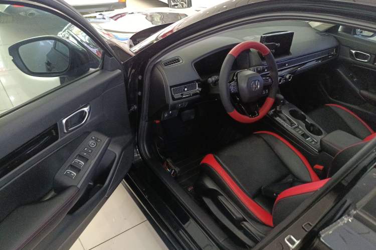 Used Honda Civic 2023 HATCHBACK 240TURBO CVT Zhiyue Edition Driver Seat