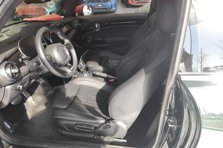 Used MINI JCW 2023 2.0T JOHN COOPER WORKS ALL-IN