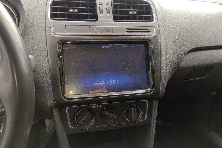 Used Volkswagen Polo 2016 1.6L Automatic Comfort Model Audio And AC Panel