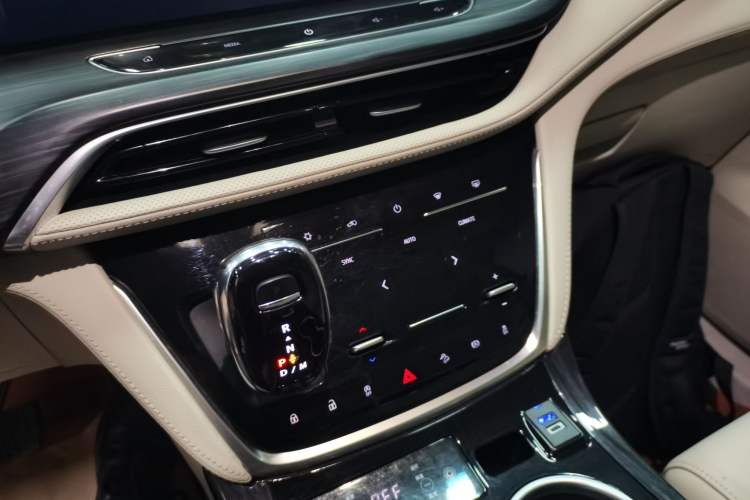 Used Buick GL8 2022 ES Landtrek 653T Comfort Edition
