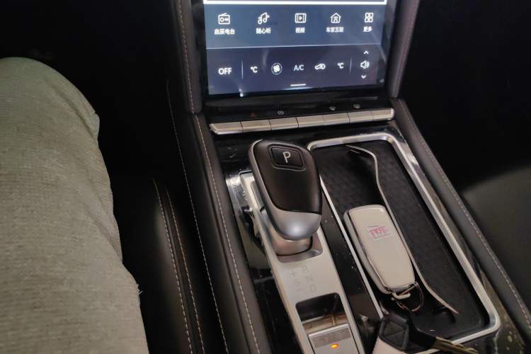 Used Venucia Star 2020 260T Automatic XingShang Edition Gear Lever