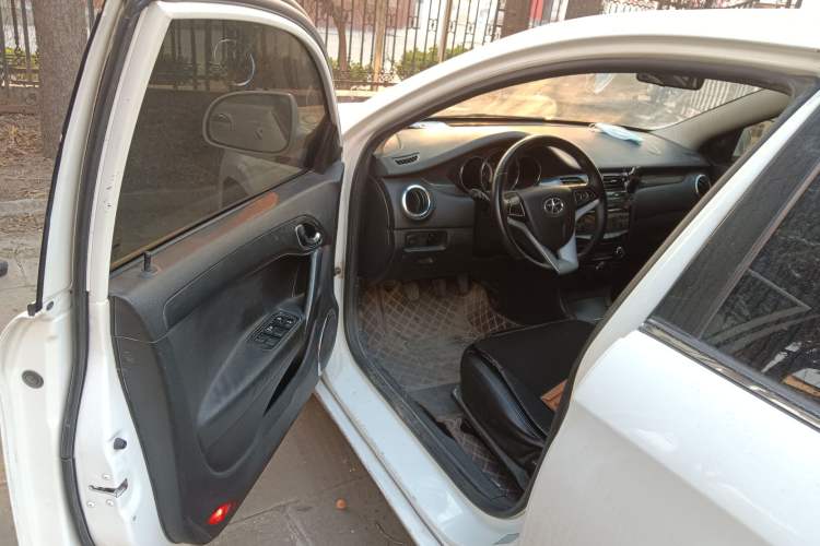 Used JAC Group Heyue 2012 1.5L Manual Luxury Sport Edition
