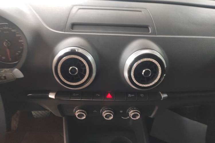 Used Audi A3 2020 Limousine 35 TFSI Fashion Edition China VI Emission Standard