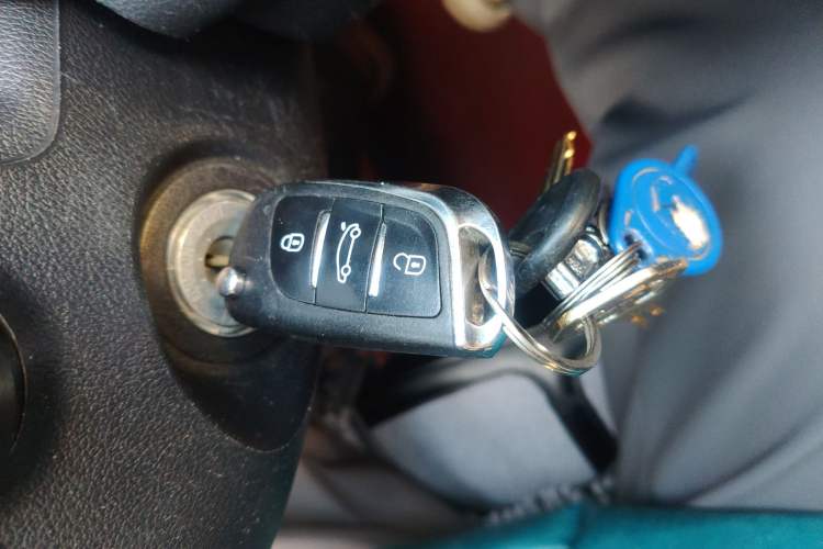 Used Kia Forte 2011 1.6L MT GLS