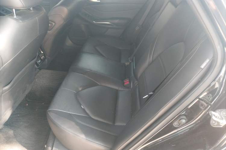 Used Toyota Avalon 2019 2.0L XLE Premium Edition China VI