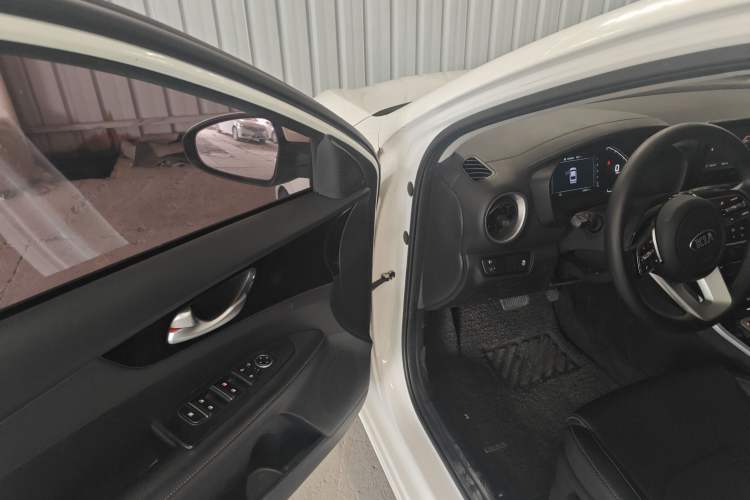 Used Kia K3 2020 1.5L CVT Fashion Edition
