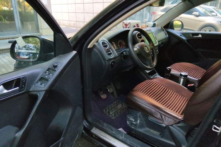 Used Volkswagen Tiguan L 2012 1.8TSI Manual Two-Wheel Drive Urban Edition