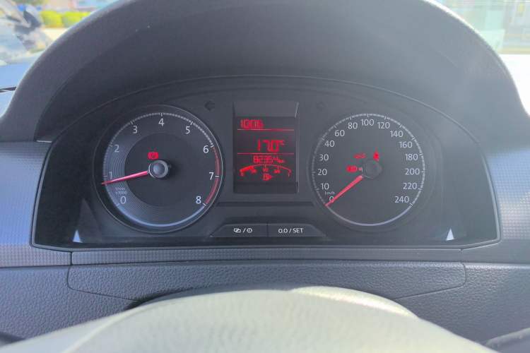 Used Volkswagen Santana 2021 1.5L Manual Fashion Edition Odometer Close Up