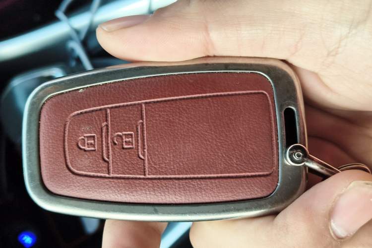 Used Toyota RAV4 2022 2.0L CVT Two-Wheel Drive Fashion Edition