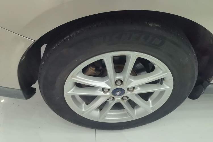 Used Ford Focus 2015 Sedan EcoBoost 180 Automatic Elite Model