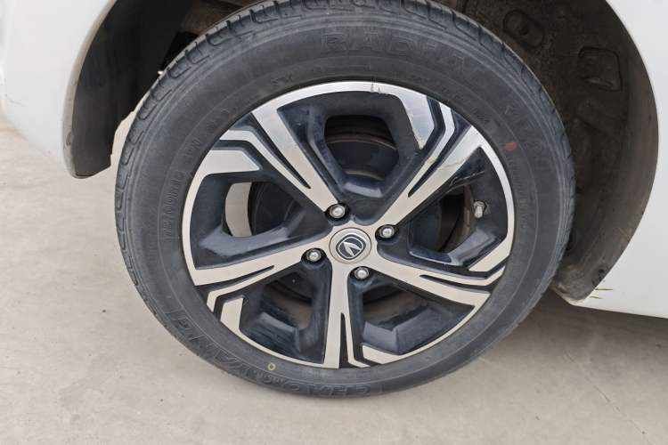 Used CHANGAN Benni E-Star 2021 National Edition Colorful Model (Fast-Charging Version) Lithium Iron Phosphate (31.86 kWh)
