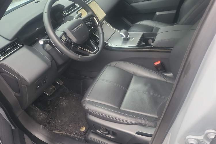 Used Land Rover Range Velar 2024 Dynamic SE Driver Seat