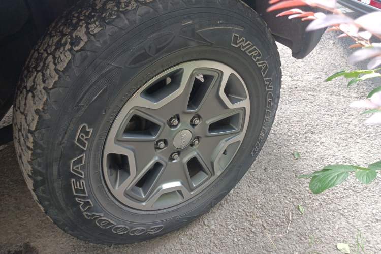 Used Jeep Wrangler 2017 3.0L Sahara Four-Door Comfort Edition