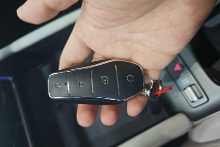 Used BYD Yuan UP 2025 Intelligent Driving Version 401 KM Dynamic Edition