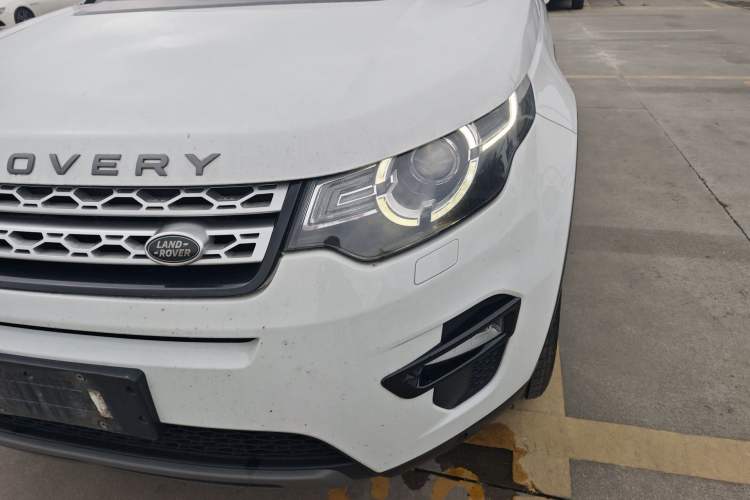 Used Land Rover Discovery Sport 2015 2.0T SE Left Front Headlight