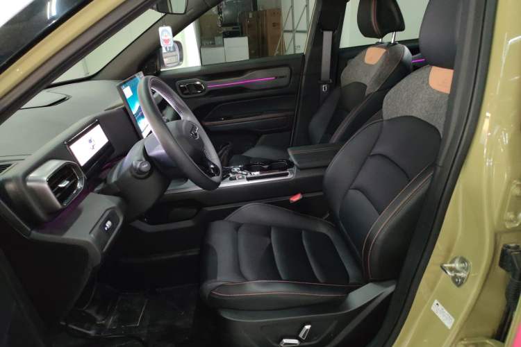 Used Geely Auto Cowboy 2025 1.5TD Fun-Offroad Version