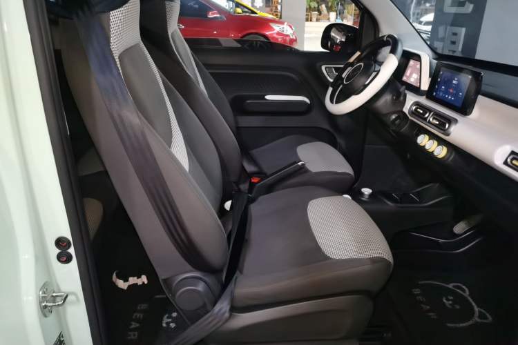 Used Wuling Hongguang MINIEV 2024 3rd Generation 215km Advanced Version
