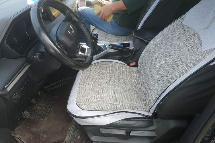 Used Wuling Jiachen 2022 1.5L Manual Comfort Edition
