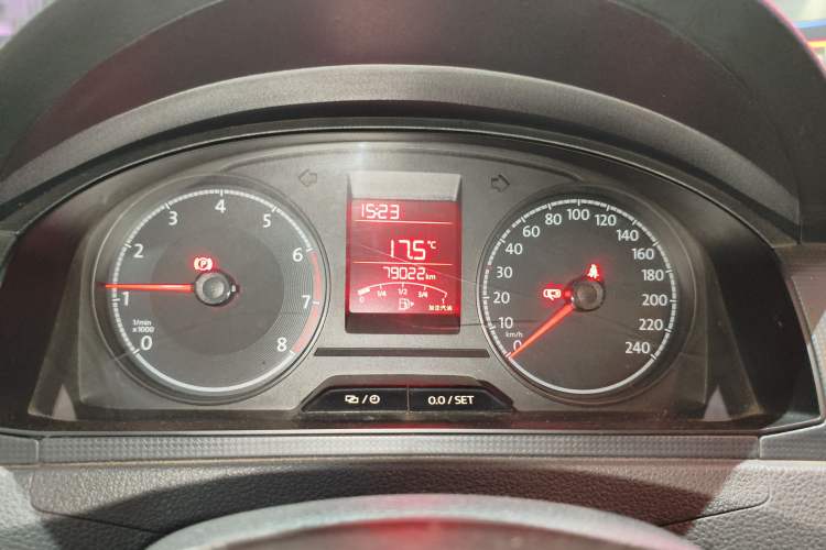 Used Volkswagen Santana 2016 1.4L Manual Fashion Edition
