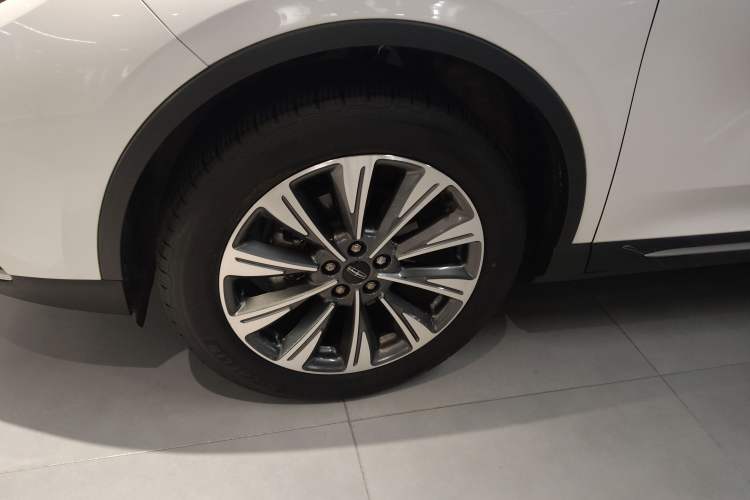 Used Lincoln Corsair 2022 2.0T Two-Wheel Drive Luxury Edition Left Front Wheel Hub