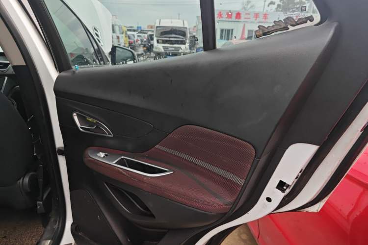 Used Buick Encore 2015 1.4T Manual Two-Wheel Drive Urban Advanced Model