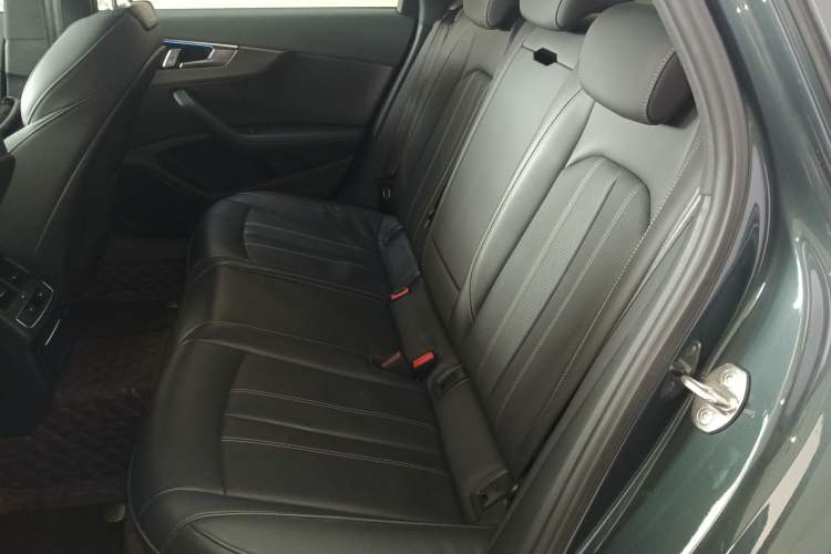 Used Audi A4L 2024 40 TFSI quattro RS Performance Package
