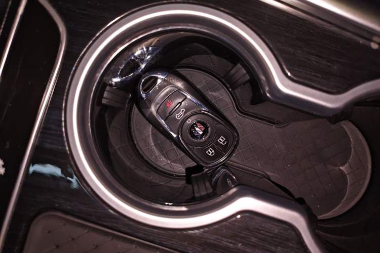 Used Buick GL8 2022 ES Landtrek 653T Comfort Edition
