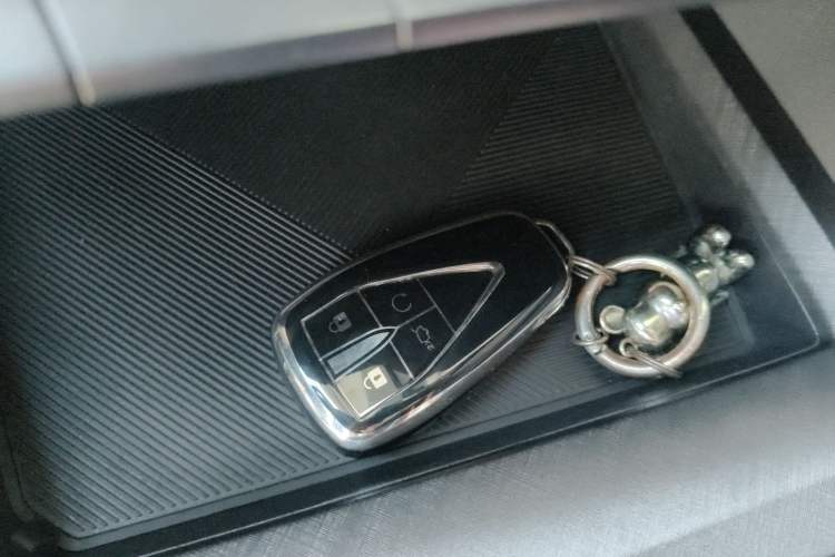 Used CHANGAN UNI-V 2023 1.5T Premium Model
