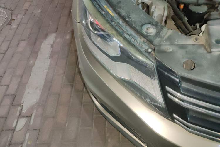 Used Volkswagen Tiguan 2015 1.8TSI Automatic Two-Wheel Drive Comfort Edition Right Front Headlight