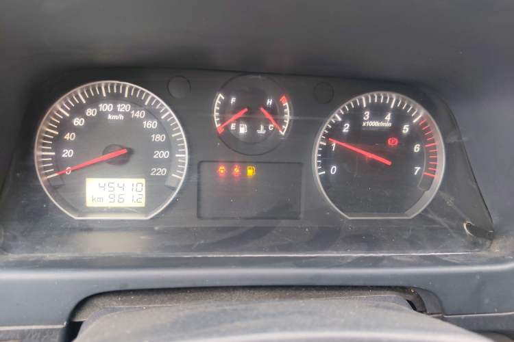 Used Foton Scenic G5 2020 2.4L Commercial Version Long-Wheelbase Flat-Roof 6-Seater Multi-Purpose Passenger Vehicle 4K22D4M