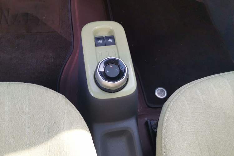 Used Geely Galaxy Panda 2024 Panda Mini 200km Endurance Bear
